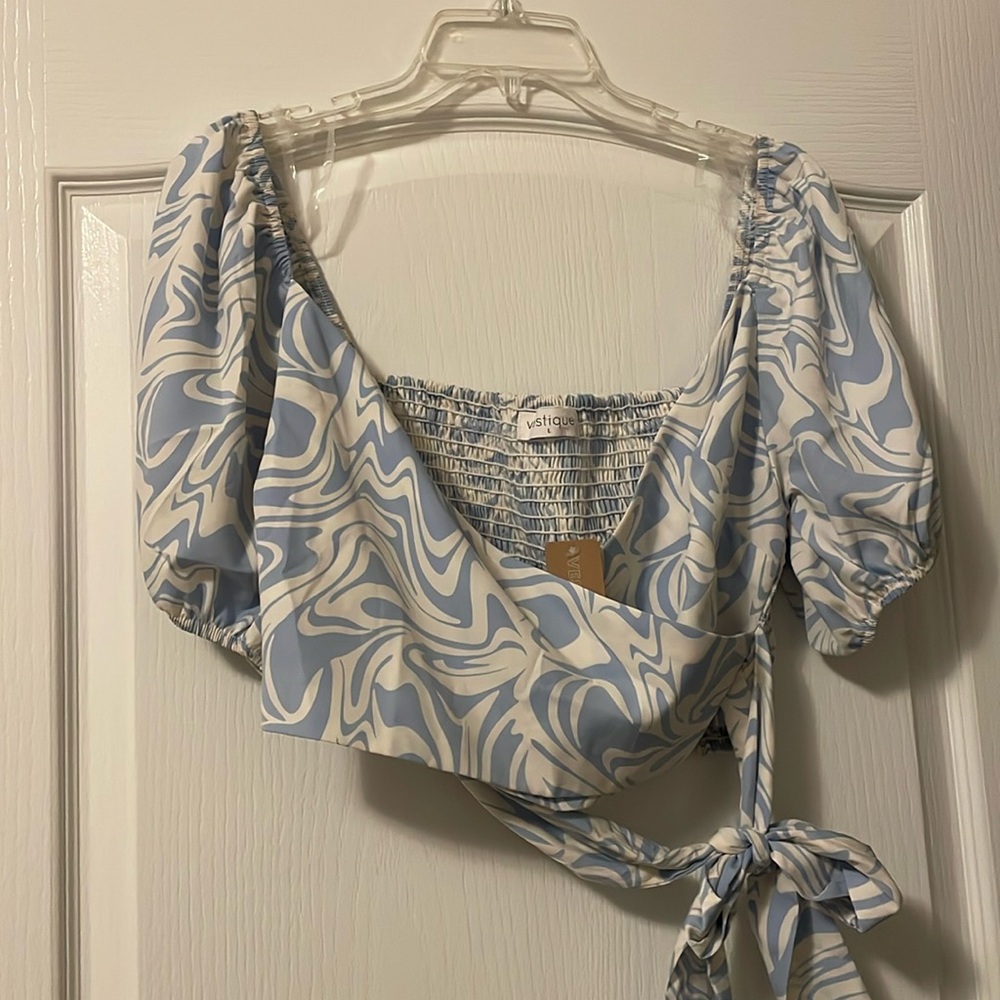 Cropped wrap top